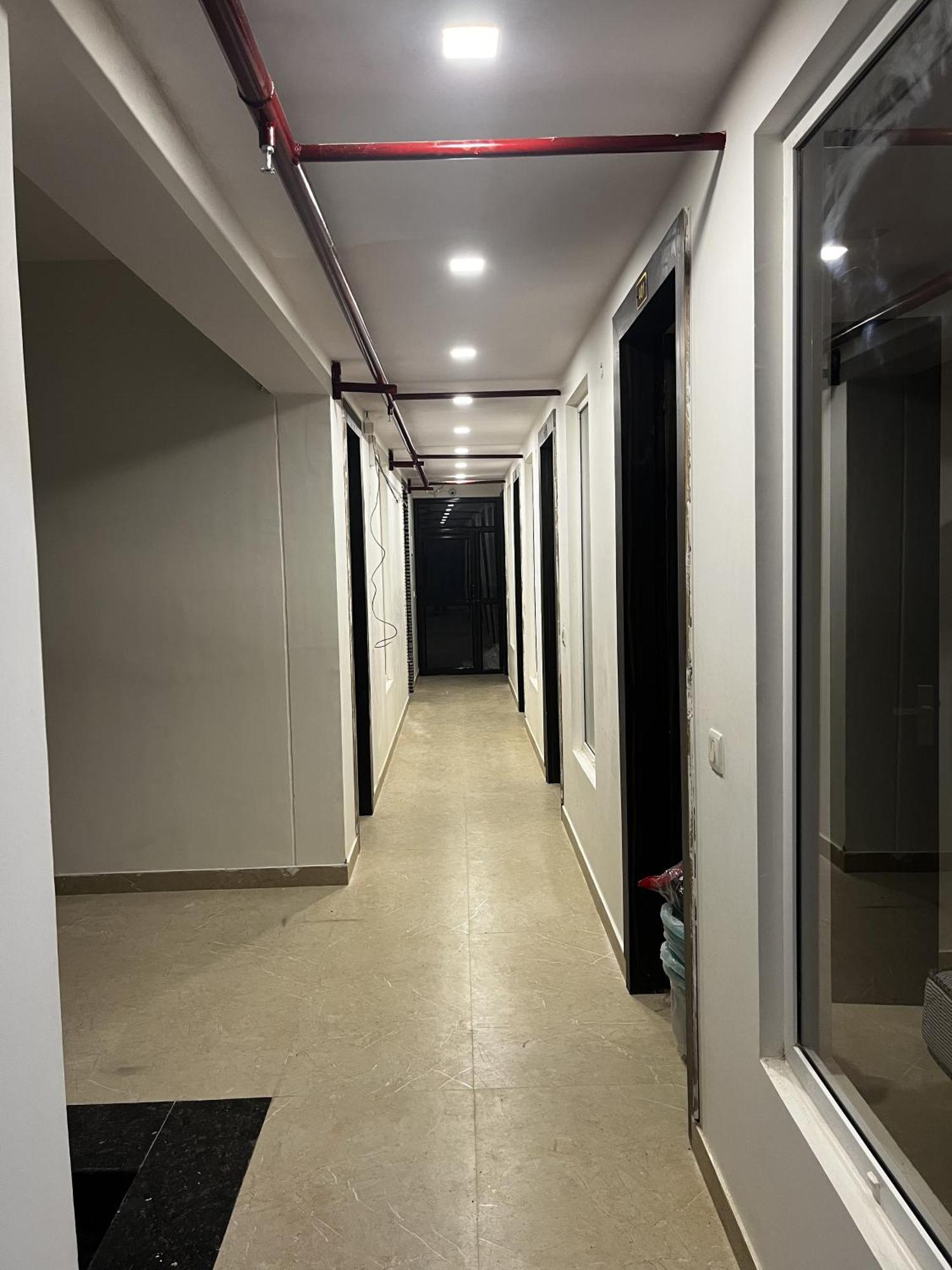 Roomquet Comfort Inn Allāhābād Junction エクステリア 写真